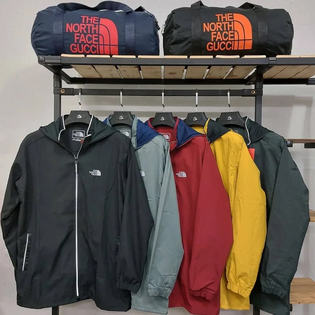کاپشن بارانی مردانه The North Face