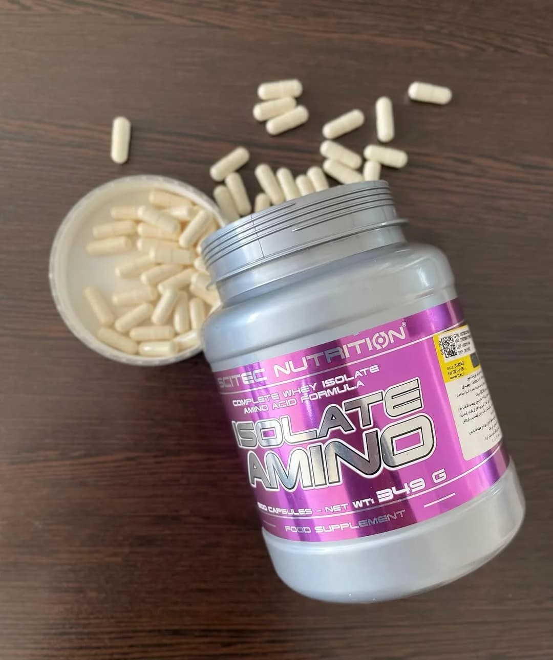 مکمل Isolate Amino سایتک Scitec Nutrition، رنگ نقره‌ای و بنفش، جنس پلاستیک، ظرف