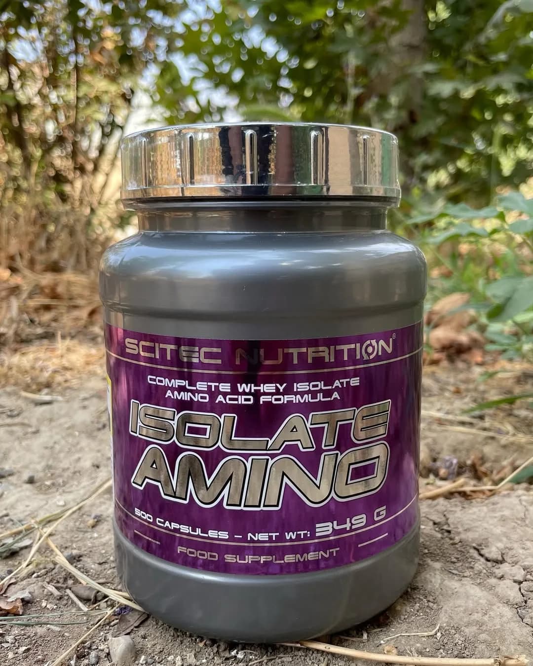 مکمل Isolate Amino سایتک Scitec Nutrition، رنگ خاکستری و بنفش، جنس پلاستیک، بطری کپسولی