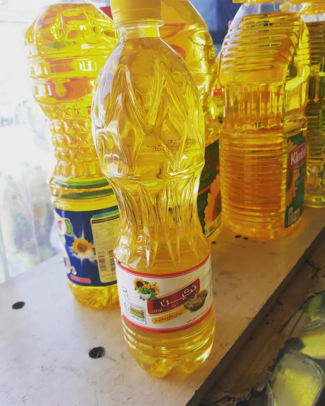 روغن خوراکی در اوزان مختلف نگین