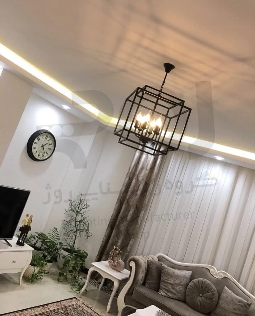 لوستر آویز روبیکا ۶ شعله، رنگ سیاه، جنس فلز و شیشه، لوستر آویز سقفی