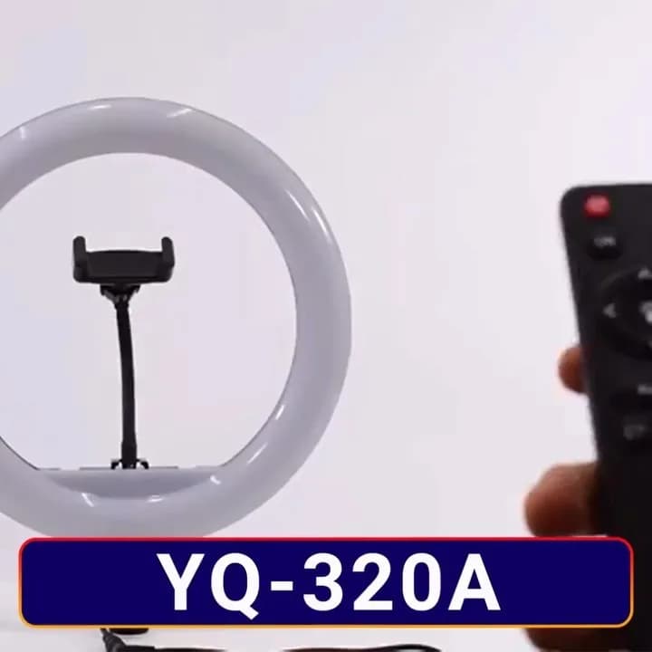 رینگ لایت YQ-320A، رنگ سفید و مشکی، جنس پلاستیک، دایره‌ای