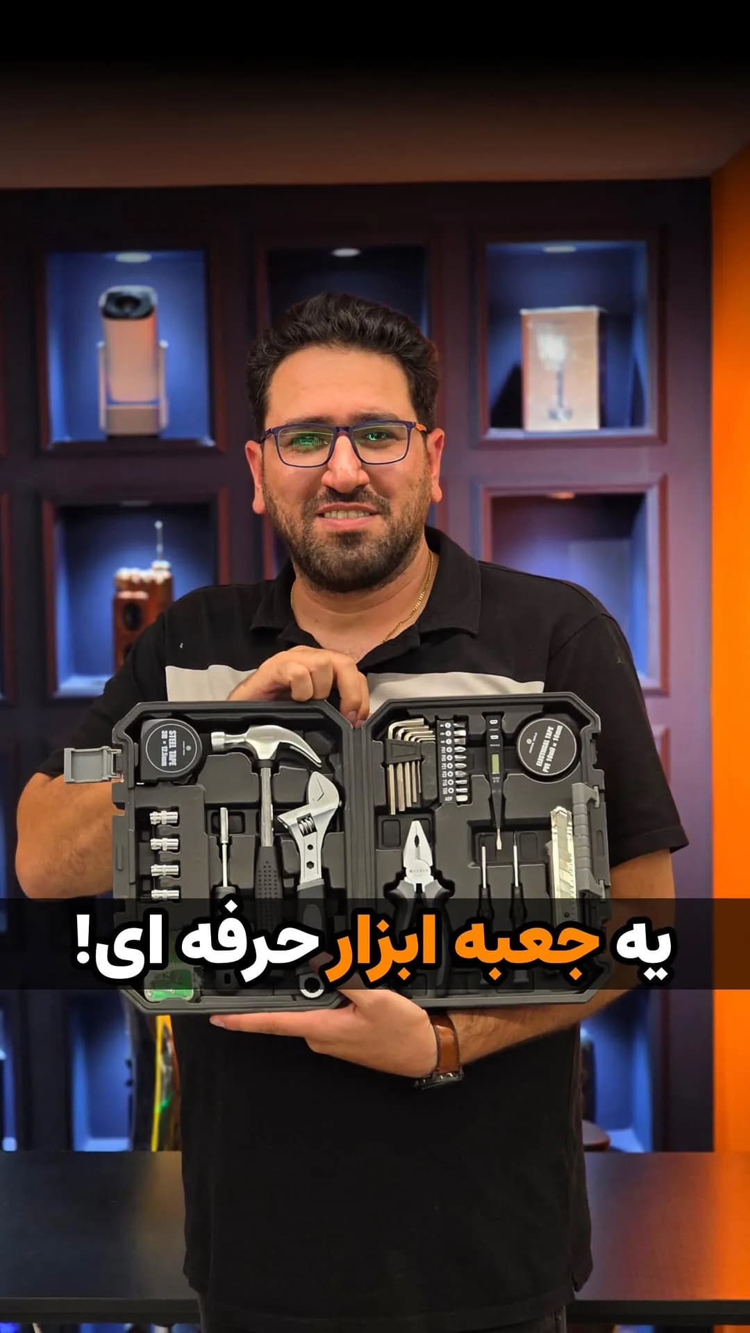 جعبه ابزار حرفهای، رنگ مشکی و نقرهای، جنس پلاستیک و فلز، کیف ابزار حرفهای