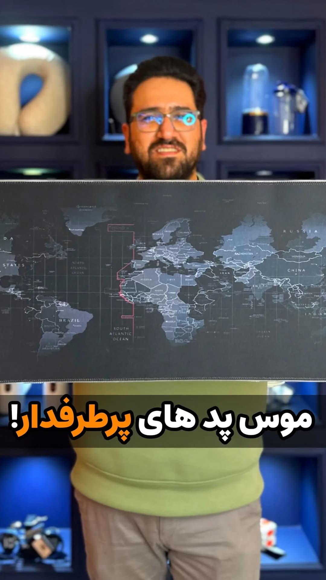 ماوسپد RGB، رنگ مشکی و خاکستری، جنس پارچه و لاستیک، طرح هندسی، مستطیلی، بزرگ