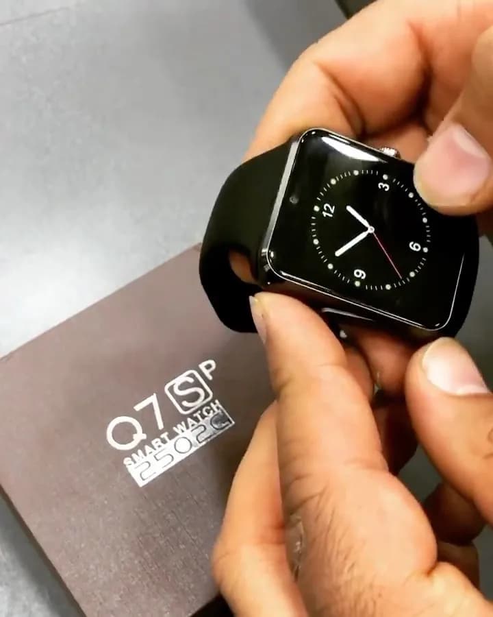 ساعت هوشمند Q7 SP، رنگ مشکی، جنس سیلیکونی، مستطیلی