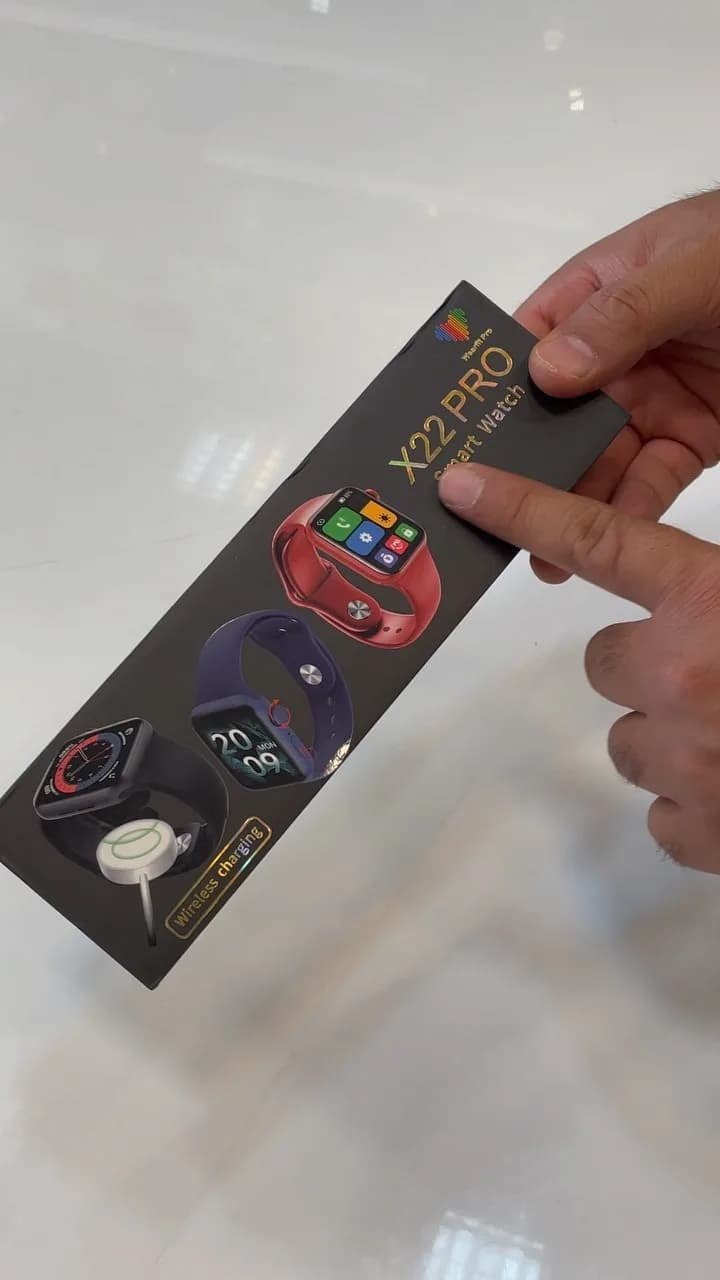 ساعت هوشمند X22 Pro، رنگ مشکی و طلایی، جنس کاغذ، جعبه مستطیلی