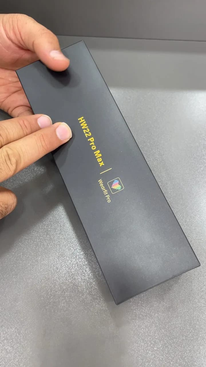 ساعت هوشمند HW22 Pro Max، رنگ مشکی، جنس مقوا، مستطیلی