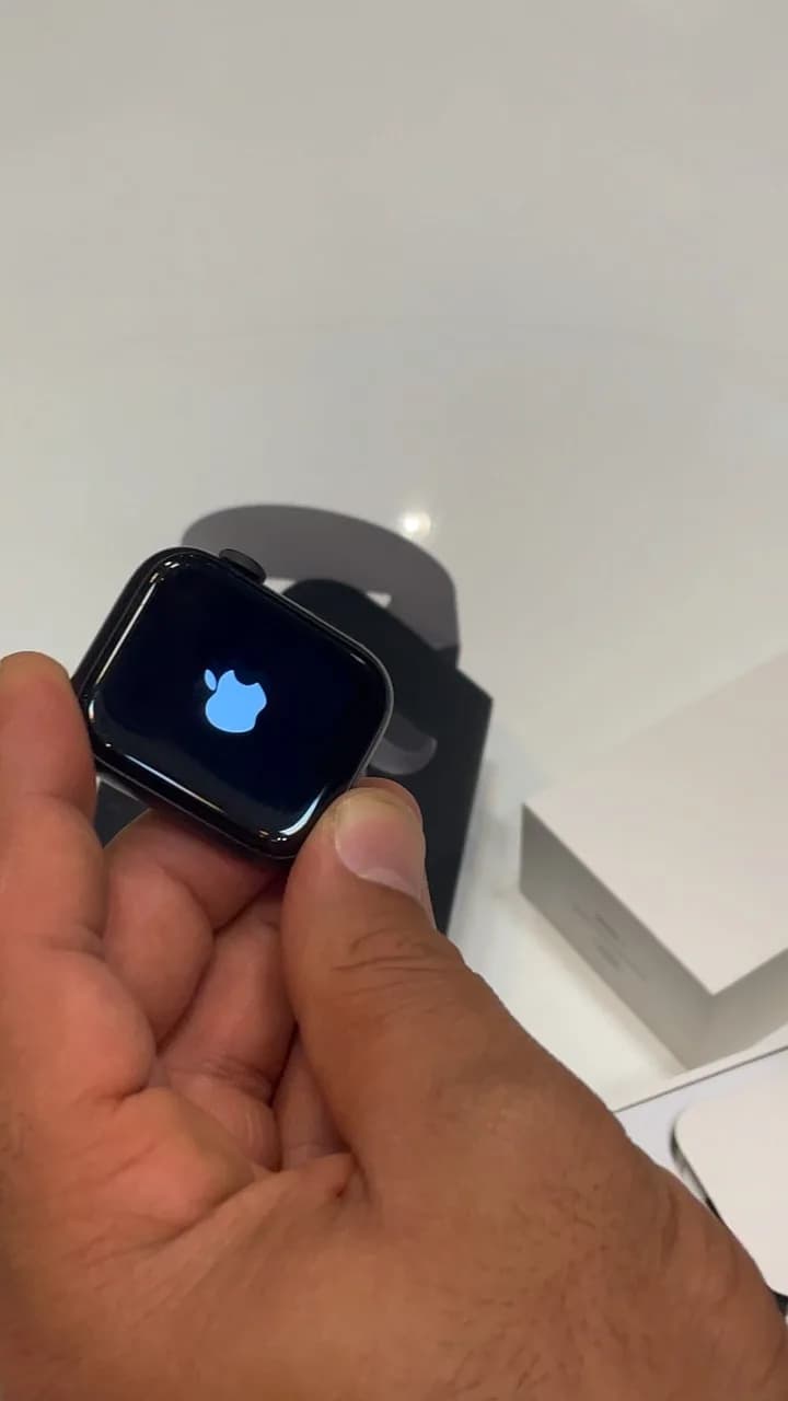 ساعت هوشمند Watch7 HT57 ۴۱ میلیمتری، رنگ مشکی، جنس فلز و شیشه، مربع