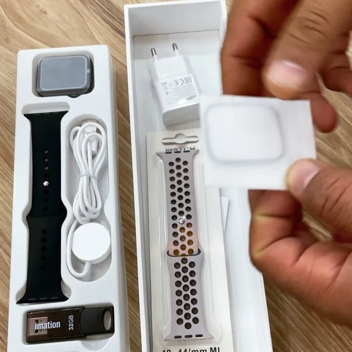 ساعت هوشمند مدل F16