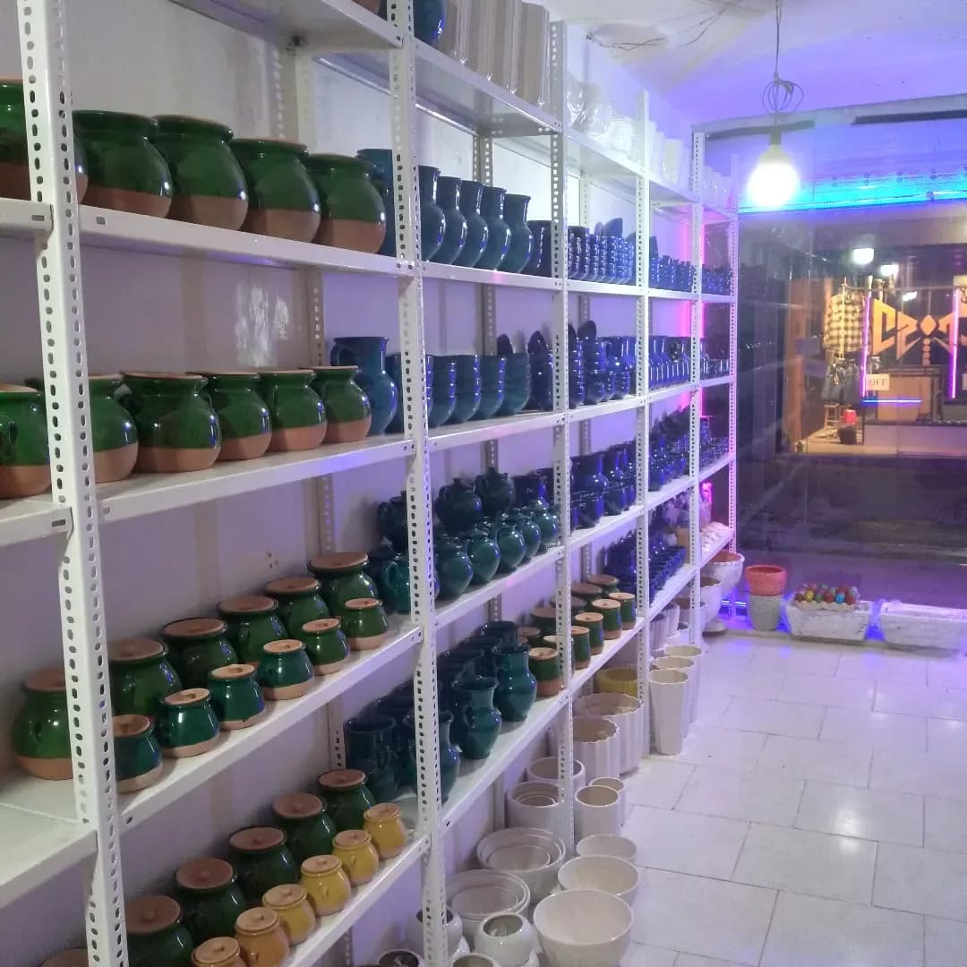 گلدان سفالی