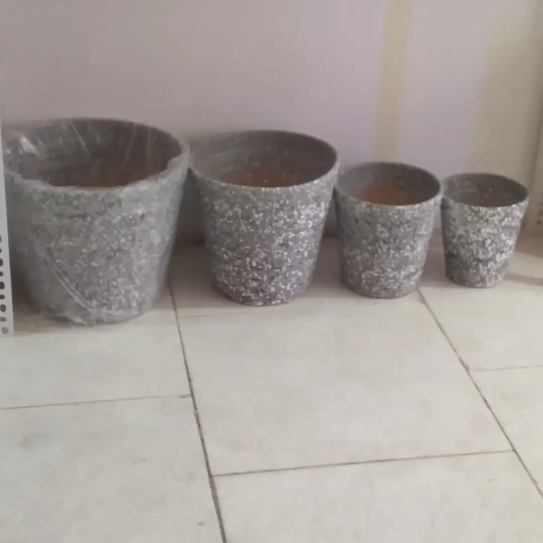 گلدان سفالی استوانه ۴ تایی طرح خاکستری