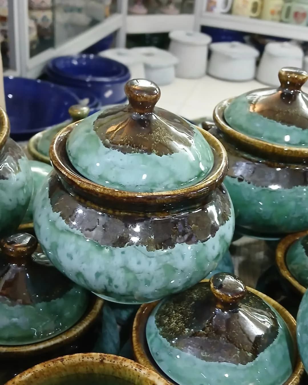 ست چایی خوری سفالی — رنگ فیروزهای — نمای روبهرو — ست چاییخوری