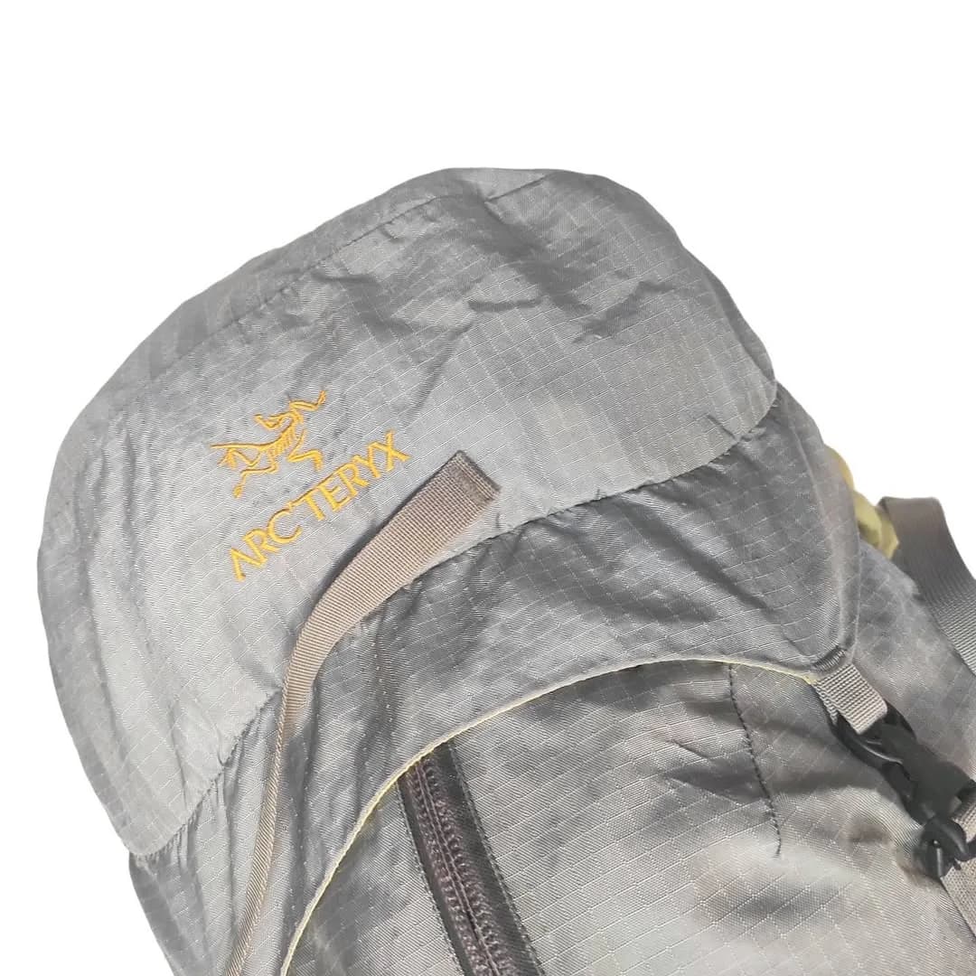 کوله پشتی اکسپدیشن Bora95 حجم ۹۵ لیتر ARC'TERYX، رنگ خاکستری، جنس برزنت، کولهپشتی کوهنوردی کوچک