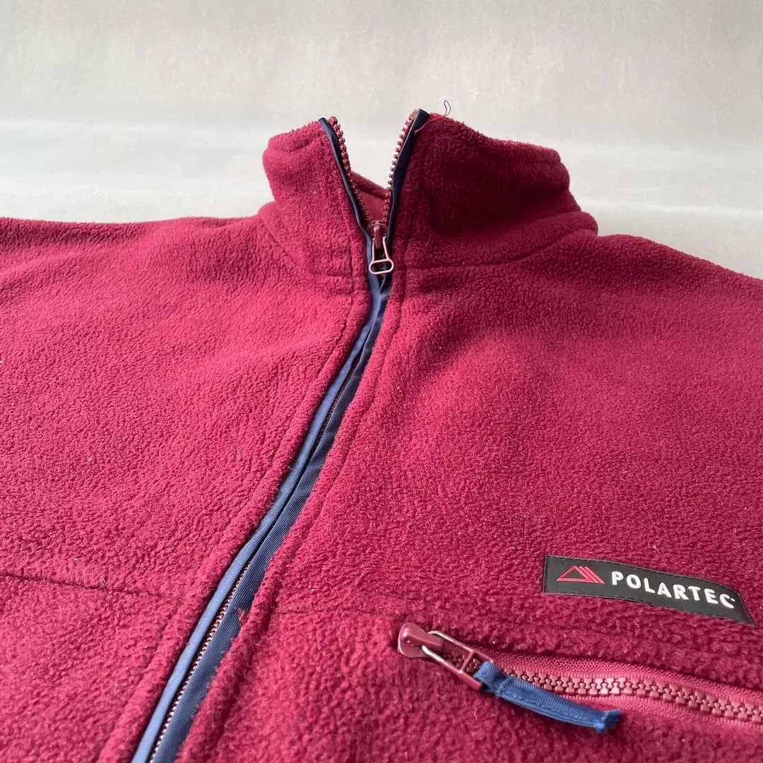 ژاکت پلار Polartec، رنگ سرخابی، جنس مخمل، کوتاه، یقه ایستاده، تمامزیپ، آزاد