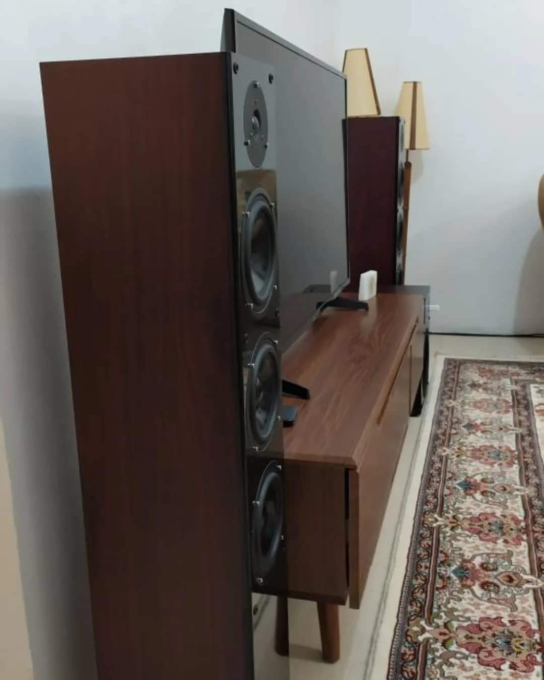 اسپیکر ایستاده BSC 2.1، رنگ قهوه‌ای و مشکی، جنس چوب و پلاستیک، ایستاده چند بلندگو