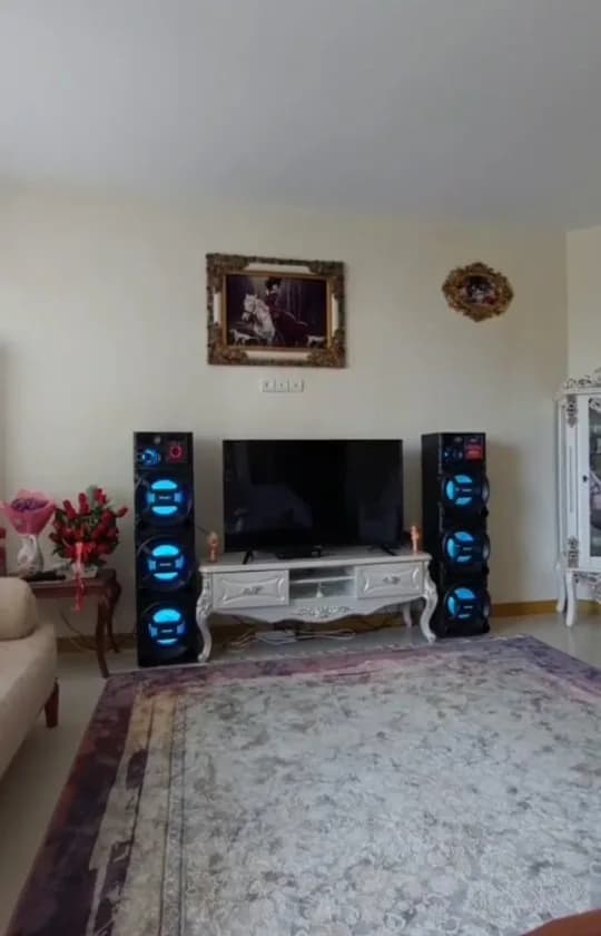اسپیکر چراغدار مکسیدر، رنگ مشکی و آبی، جنس پلاستیک —، ایستاده چندباندی