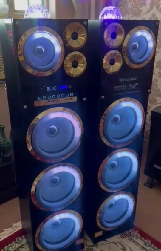 اسپیکر سوپر باس با رادیو مکسیدر