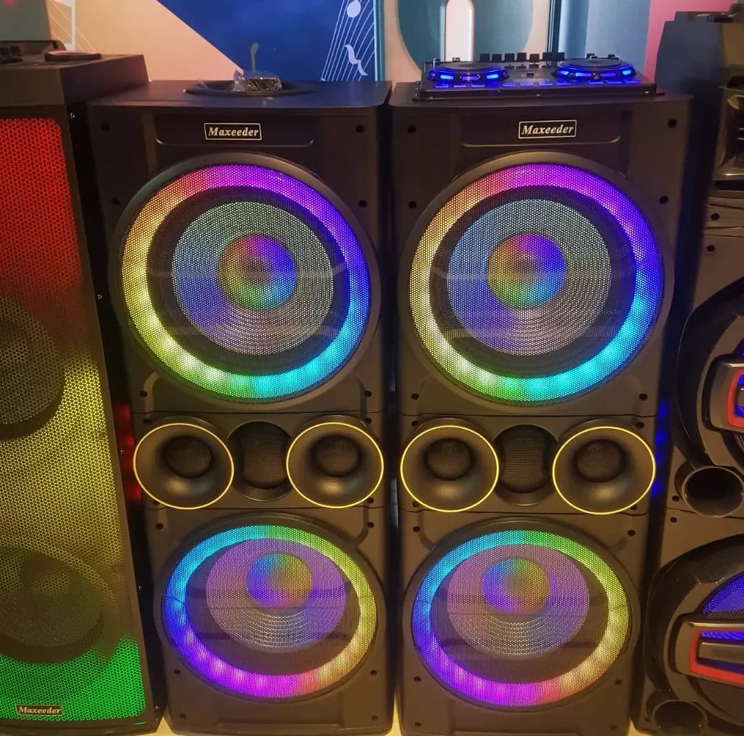 اسپیکر CN-521 با چهار ساب ۱۲ اینچ