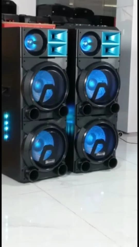 اسپیکر مکسیدر، رنگ مشکی و آبی، جنس پلاستیک، ایستاده، ست دو تایی