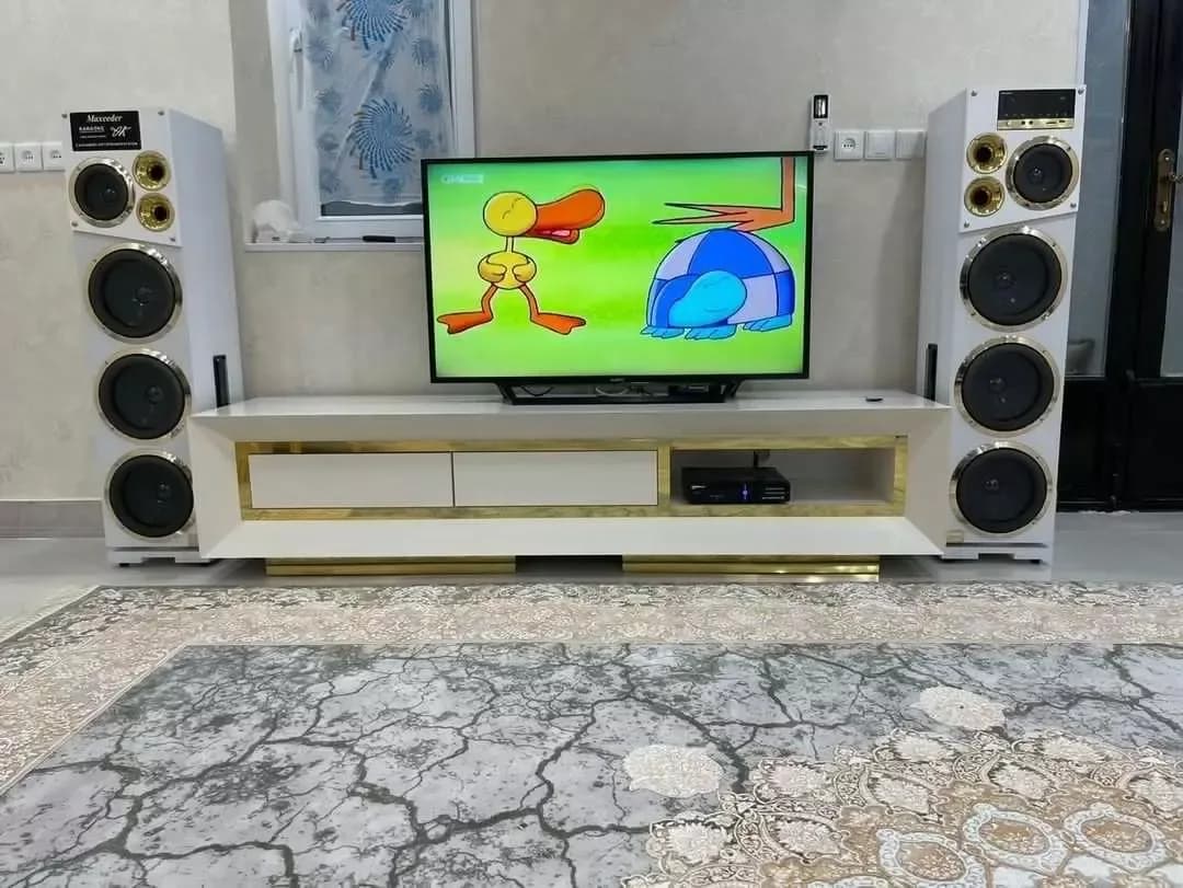 اسپیکر خانگی مکسیدر، رنگ سفید، طلایی و سیاه، جنس چوب، پلاستیک و فلز، ست دو عددی ایستاده