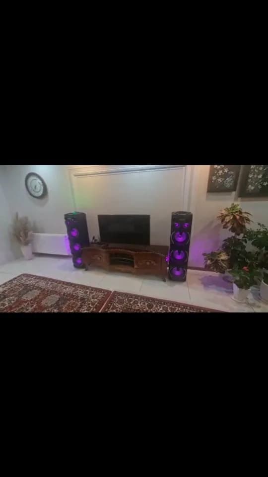 اسپیکر چراغدار مکسیدر، رنگ مشکی و بنفش، جنس پلاستیک، ایستاده بزرگ