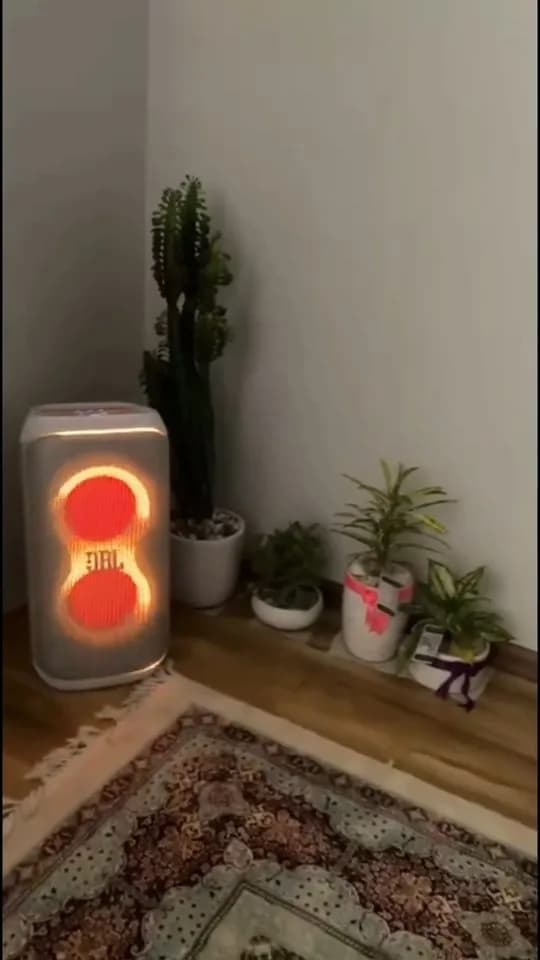اسپیکر PartyBox Club 120 سفید JBL، رنگ قرمز، جنس پلاستیک، ایستاده، استوانه‌ای