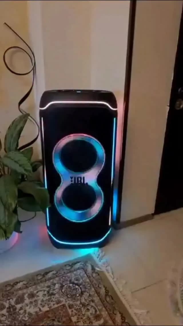 اسپیکر Partybox Ultimate JBL، رنگ مشکی و رنگین‌کمان، جنس پلاستیک، ایستاده، نوردار