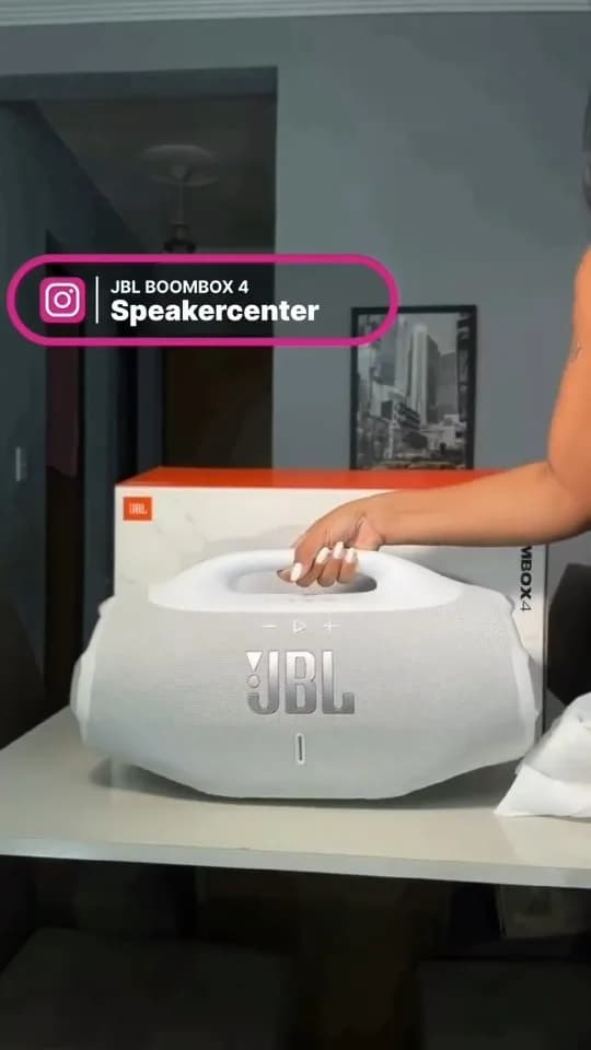 اسپیکر Boombox 4 JBL، رنگ سفید، جنس پلاستیک، دسته‌دار مستطیلی بلوتوثی