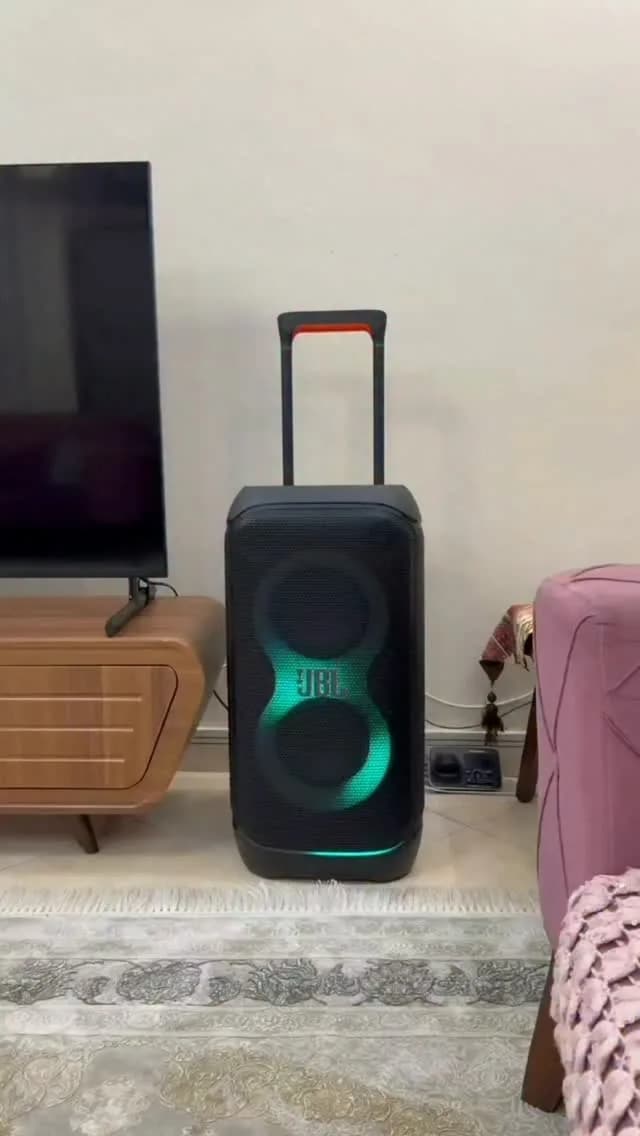 اسپیکر Partybox 320 JBL، رنگ مشکی، جنس پلاستیک، چرخ‌دار، دسته‌دار