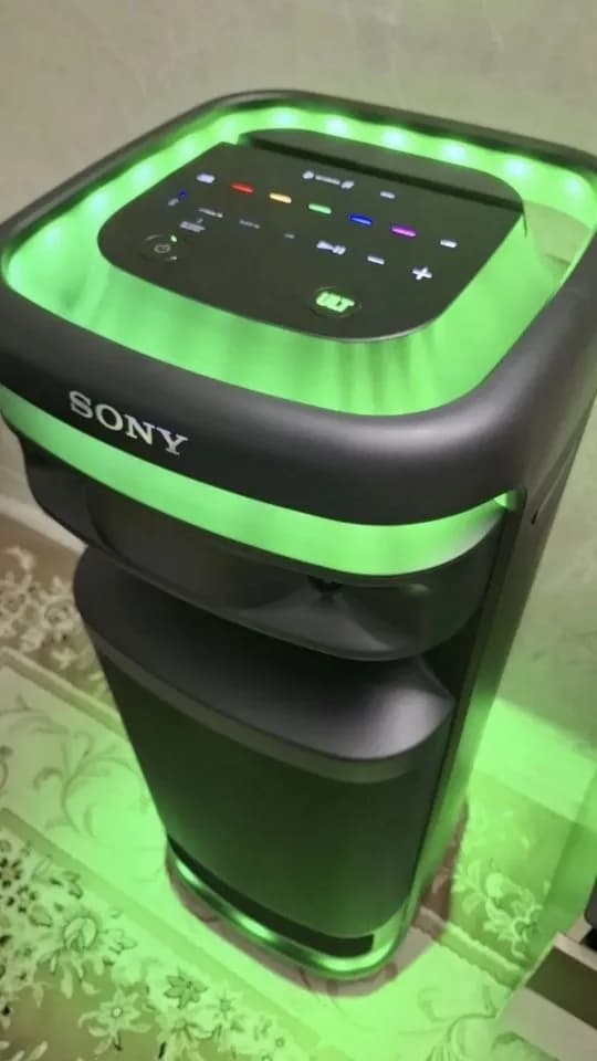 اسپیکر XV900 سونی، رنگ مشکی و سبز، جنس پلاستیک، مدل تاوری