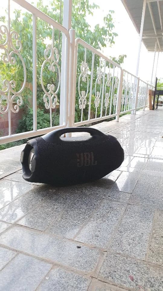 اسپیکر Boombox 4 JBL، رنگ مشکی، جنس پلاستیک، بیضوی، دستهدار