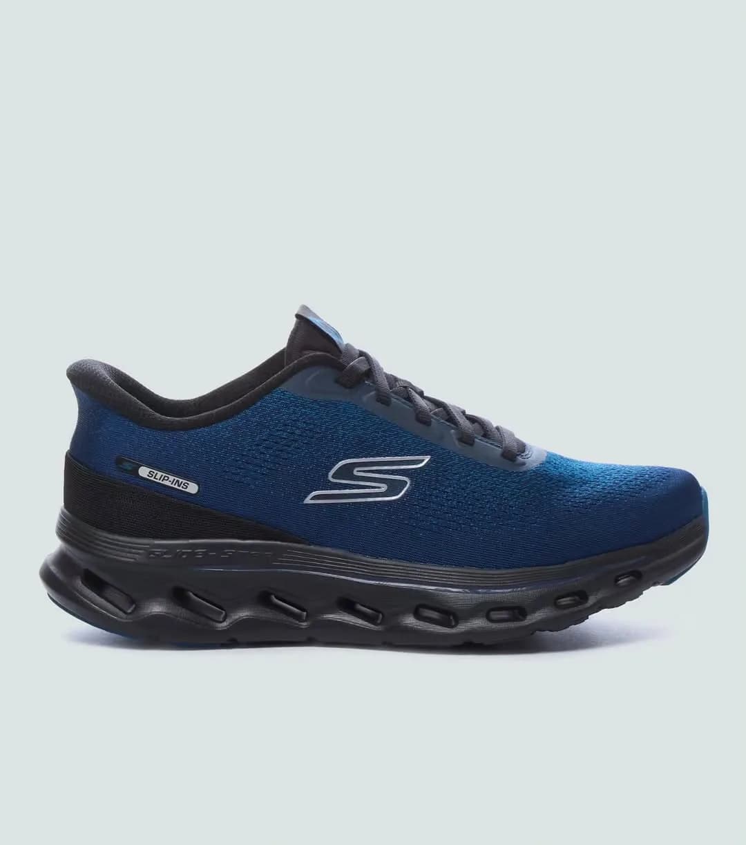 کفش ورزشی GO WALK Glide-Step 2.0 اسکیچرز، رنگ آبی و مشکی، جنس پارچه، کتانی، بنددار، پاشنه تخت