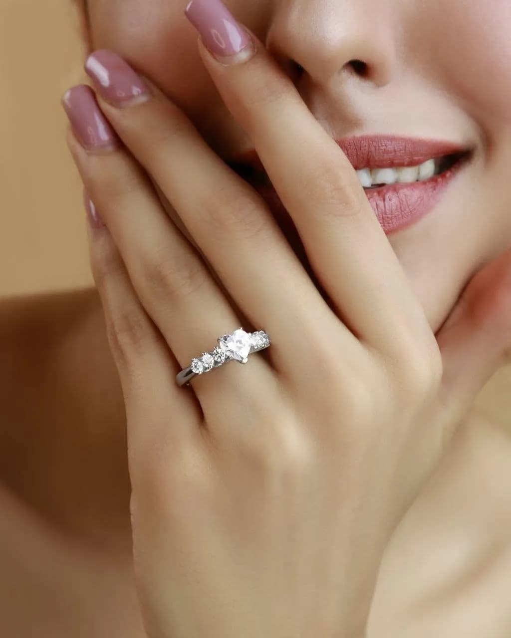 انگشتر نقره با نگین طرح قلب، رنگ نقره‌ای، نگین قلبی درشت