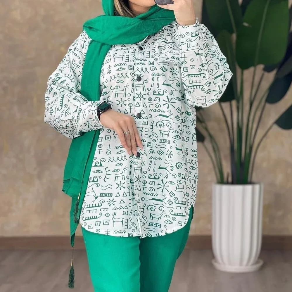 شومیز پیراهنی داکرون چاپی، رنگ سفید و سبز، آستین بلند، دکمه‌دار، گشاد