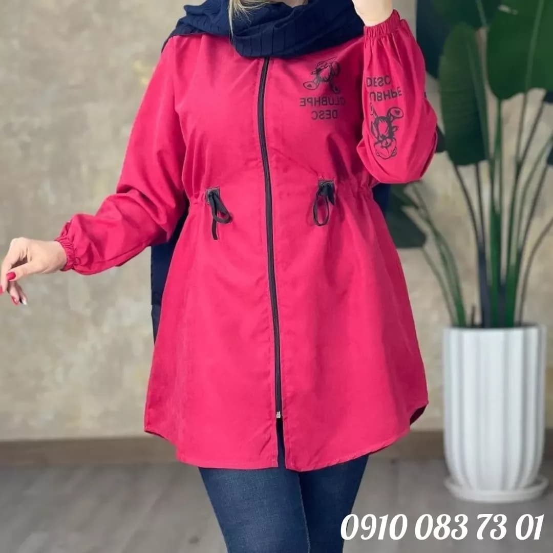 مانتو اسپرت خرسی کلاهدار، رنگ سرخابی و مشکی، کوتاه، آستین بلند، راسته