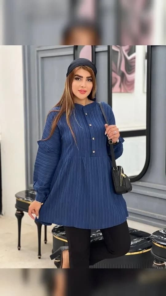 شومیز تونیک کراش عروسکی، رنگ آبی، جنس پلیسه، طرح راه راه، آستین بلند، یقه گرد، آزاد
