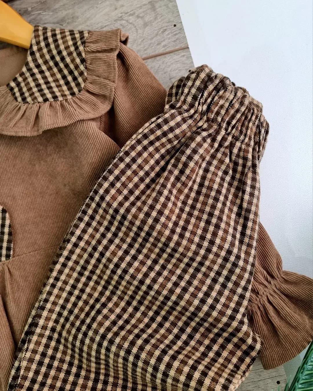 ست بلوز کبریتی و شلوار کشمیر دخترانه