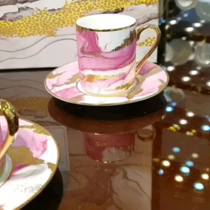 ست فنجان و نعلبکی رنگ ثابت