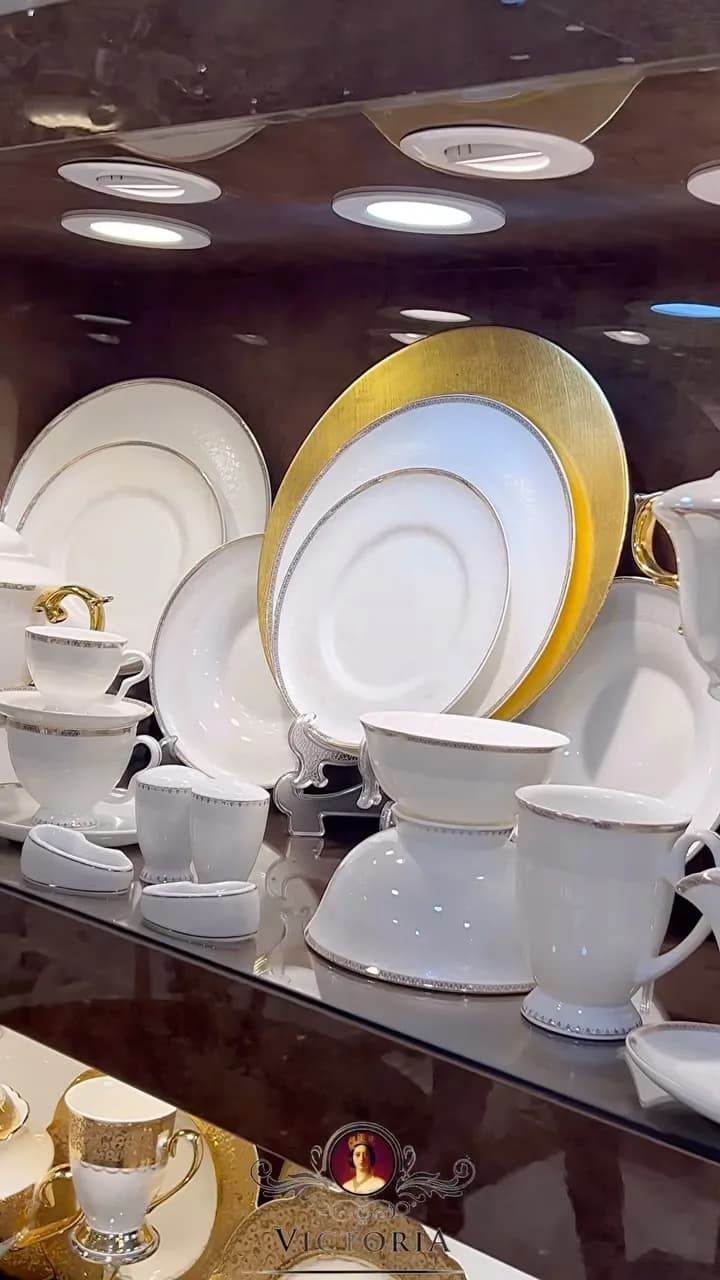 سرویس چینی ۱۸ نفره ۱۵۳ پارچه کایزر آلمان