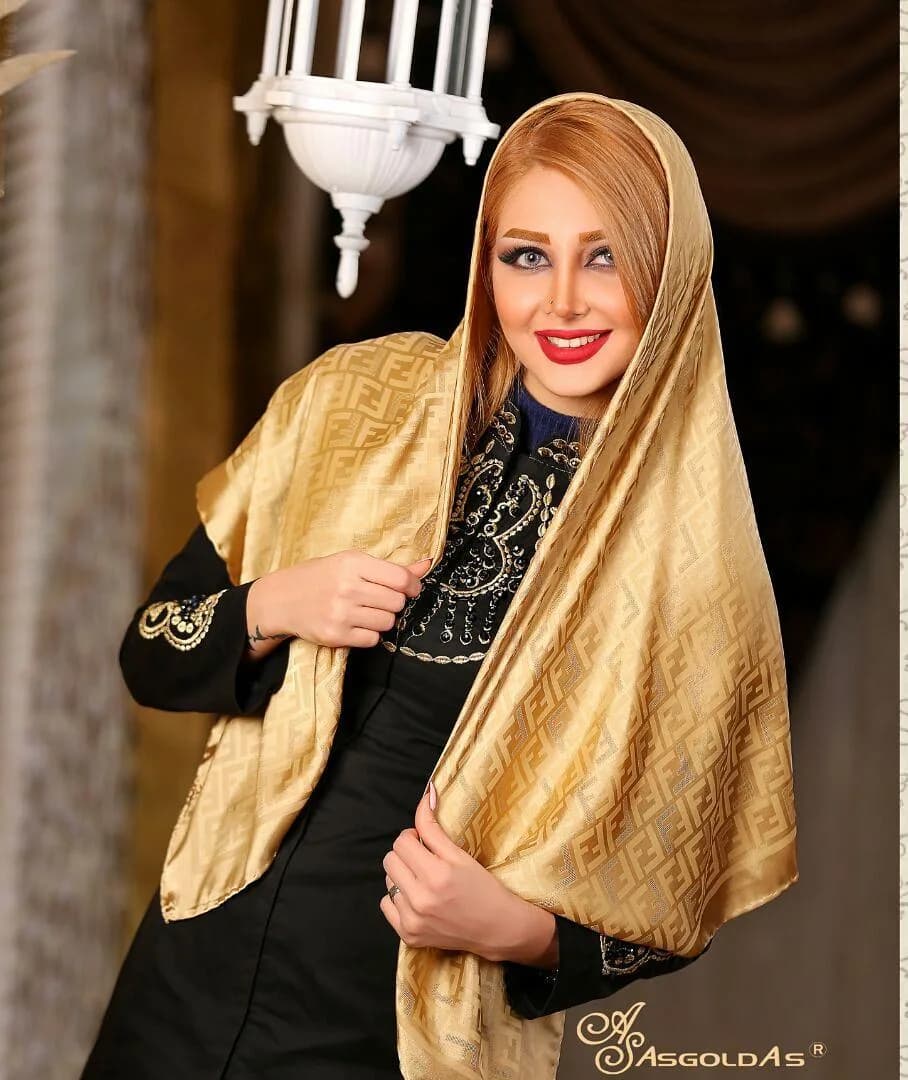 روسری، رنگ طلایی و مشکی، قوارهبزرگ ابریشمی