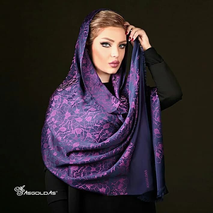 روسری، رنگ بنفش و مشکی، طرح گلدار، بزرگ قواره