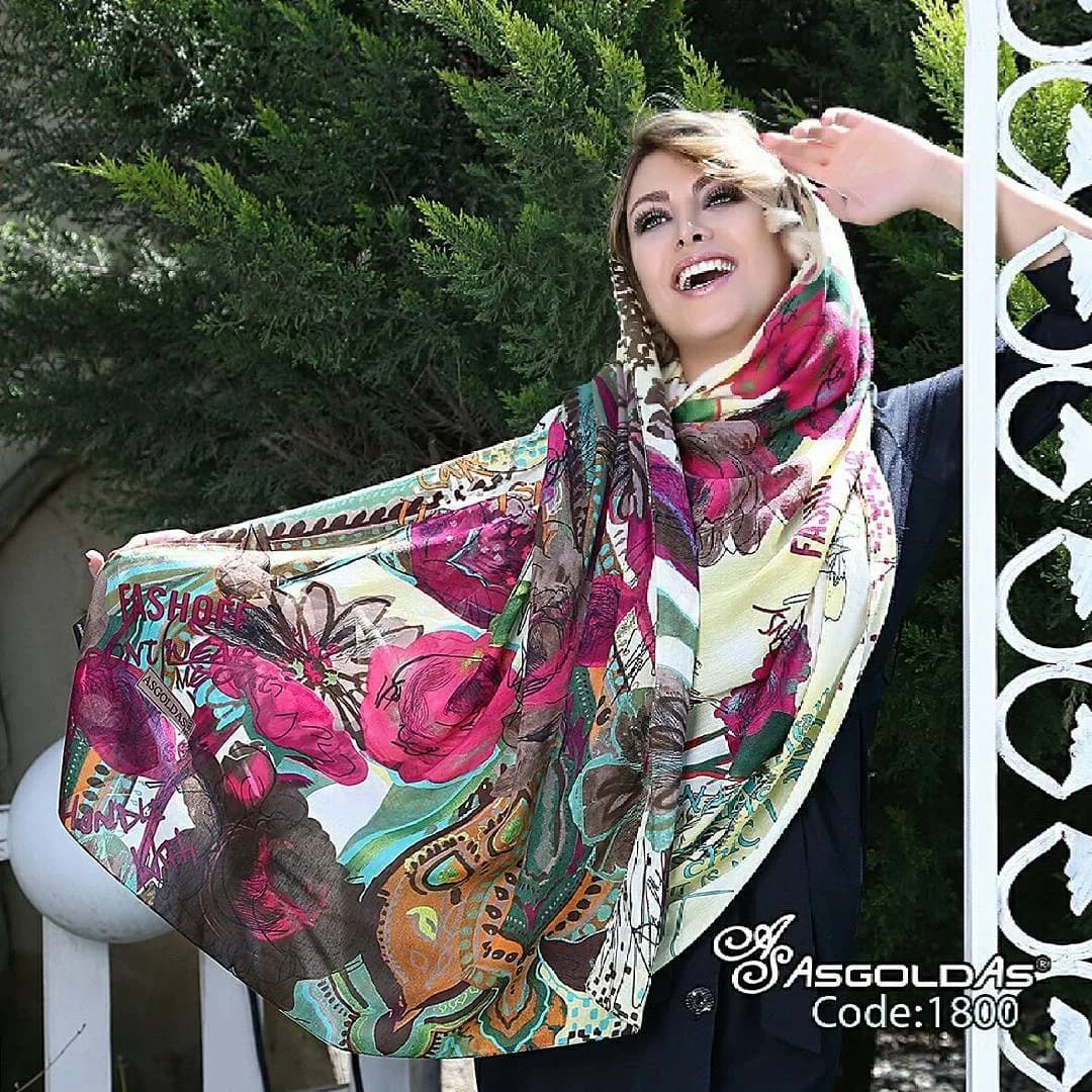 شال، رنگ کرم، صورتی، سبز و بنفش، طرح گلدار، مستطیلی