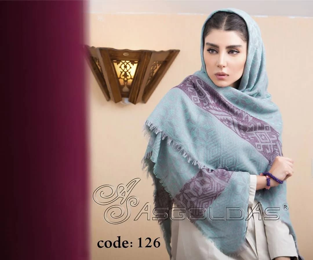 شال زنانه، رنگ آبی روشن و بنفش، طرح هندسی، مستطیلی، ریشدار