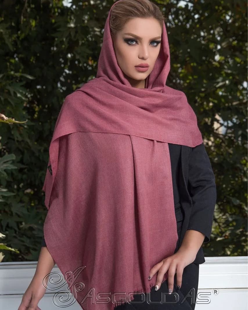 شال نخی پاییزه ساده، رنگ صورتی تیره، مستطیلی، ریشدار