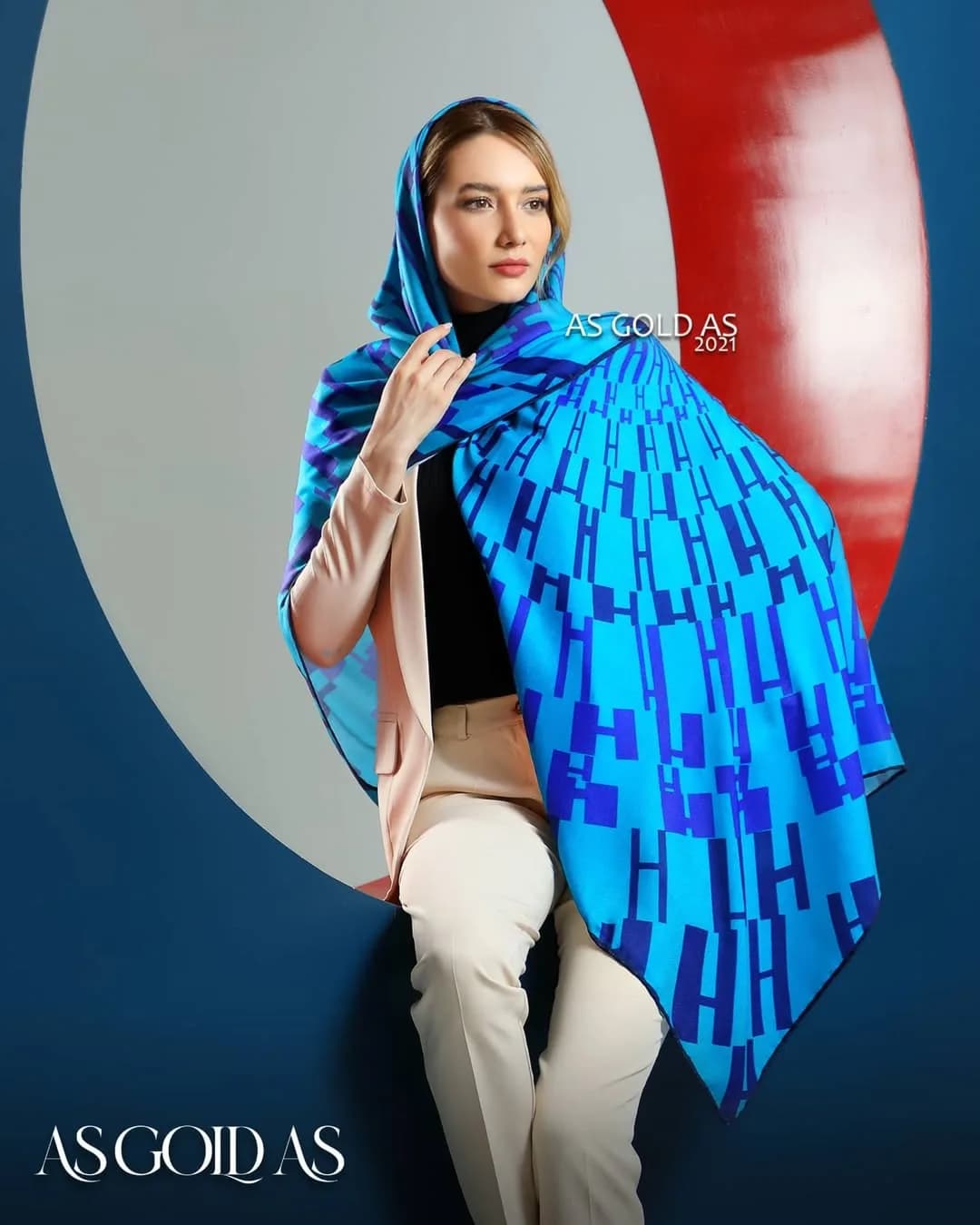 شال سایز ۱۴۰ کد ۳۰۱۵، رنگ آبی و سرمهای، طرح هندسی، مستطیلی، بزرگ