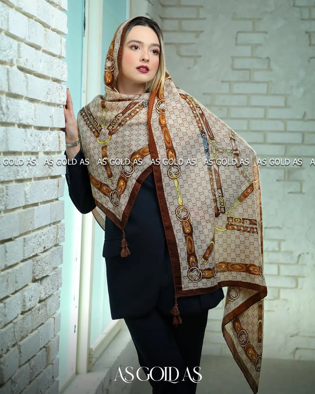 شال ترک نخی آسگلداس، رنگ کرم و قهوهای، مستطیلی، با ریشه