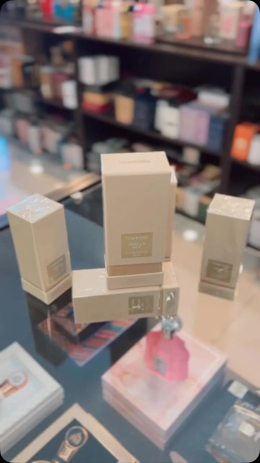 عطر وانیلا سکس تام فورد