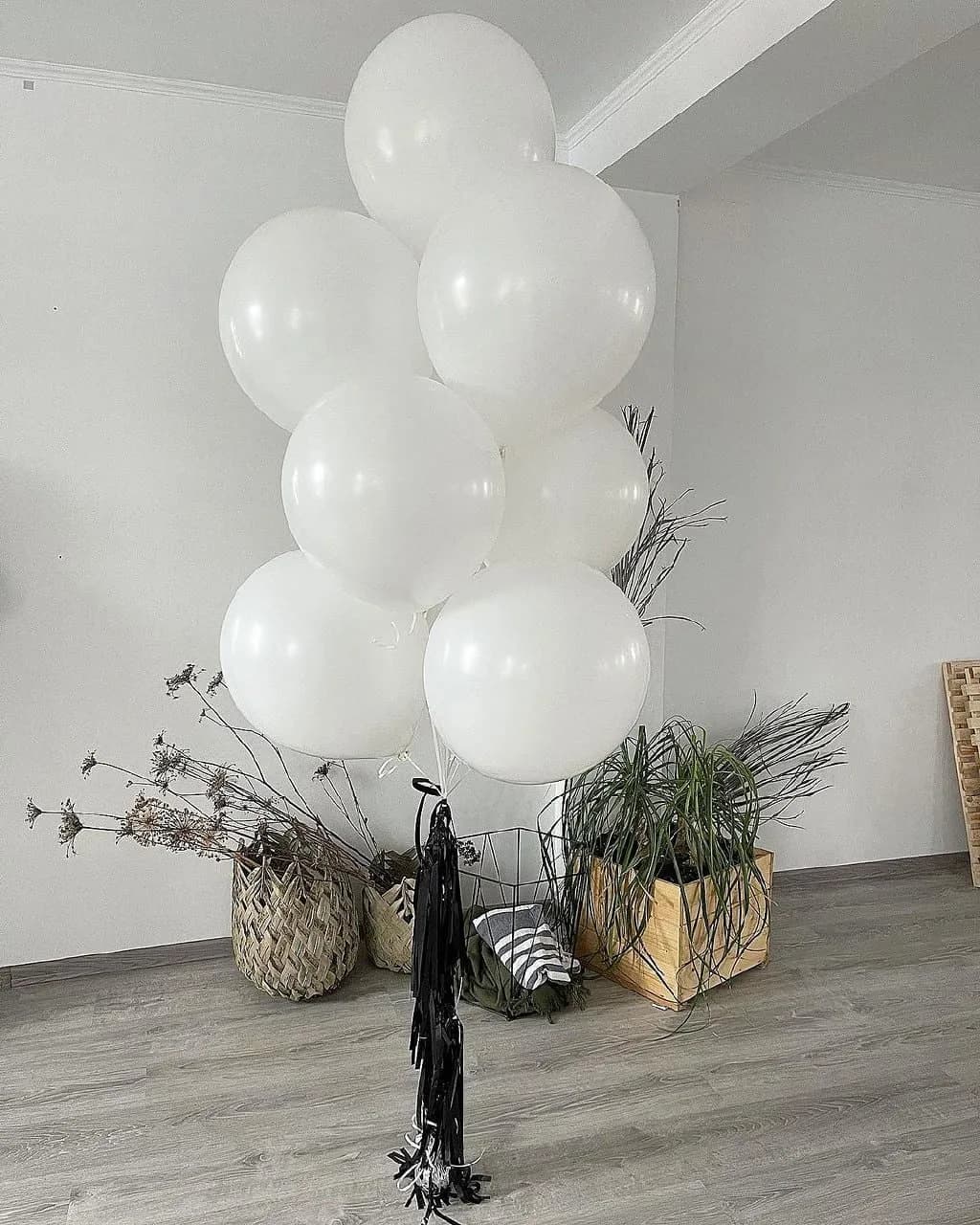 بادکنکآرایی تولد، رنگ سفید، جنس لاتکس، گرد