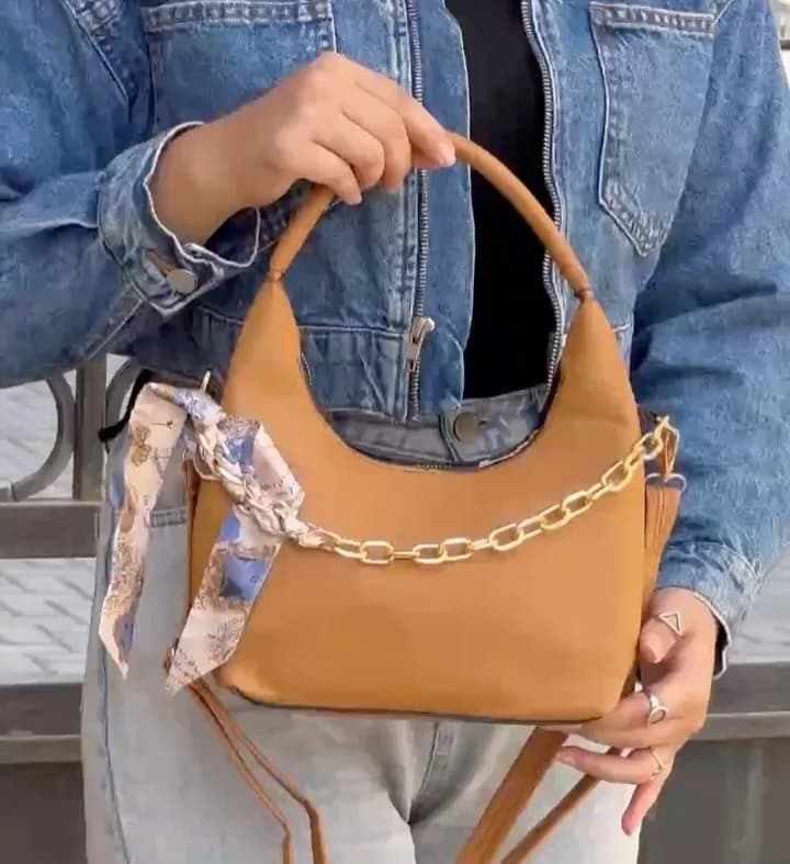 کیف زنانه دستهدار، رنگ آبی، صورتی، کرم، مشکی، سفید و نارنجی، جنس چرم، دوشی، بند بلند