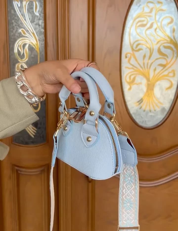 کیف دوشی لارا، رنگ مشکی، سبز و سفید، جنس چرم، طرح هندسی، کوچک، دستهای